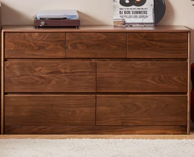 7-Drawer Dresser (M1034) — main view