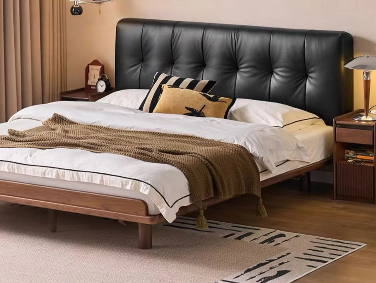 Upholstered Bed (P7019) — main view